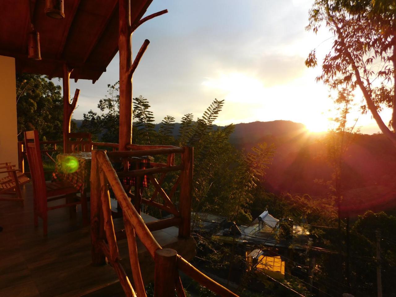 Sunlit Cottage Елла Екстер'єр фото